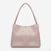 Елегантна сумка від українського бренду  "LucheRino"  виготовлена з високоякісного шкірзамінника та фурнітури в кольорі  - нікель.