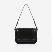 Сумка українського бренду ТМ  "Lucherino" стане хорошим придбанням не на один рік.  Невелика жіноча сумочка виготовлена з високоякісного шкірзамінника та якісної надійної фурнітури в кольорі - нікель. Одне відділення з однією кишенею на застібці.