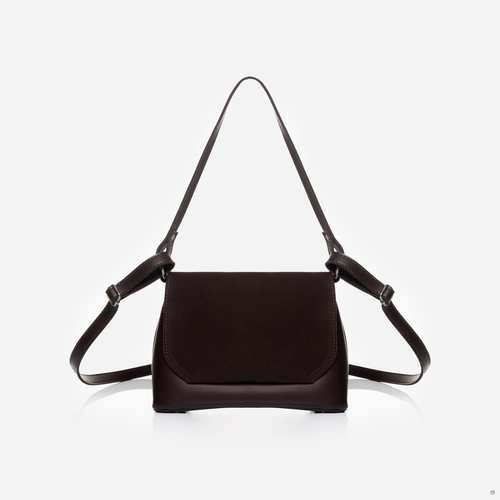 Сумка українського бренду ТМ  "Lucherino" стане хорошим придбанням не на один рік.  Невелика жіноча сумочка виготовлена з високоякісного шкірзамінника та якісної надійної фурнітури в кольорі - нікель. Одне відділення з однією кишенею на застібці.